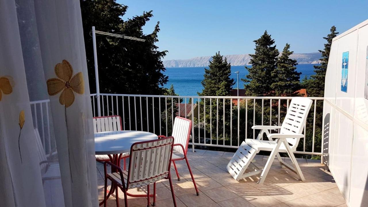 Apartments Mirjana Novi Vinodolski Bagian luar foto