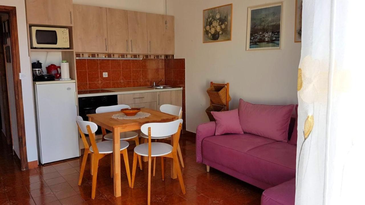 Apartments Mirjana Novi Vinodolski Bagian luar foto